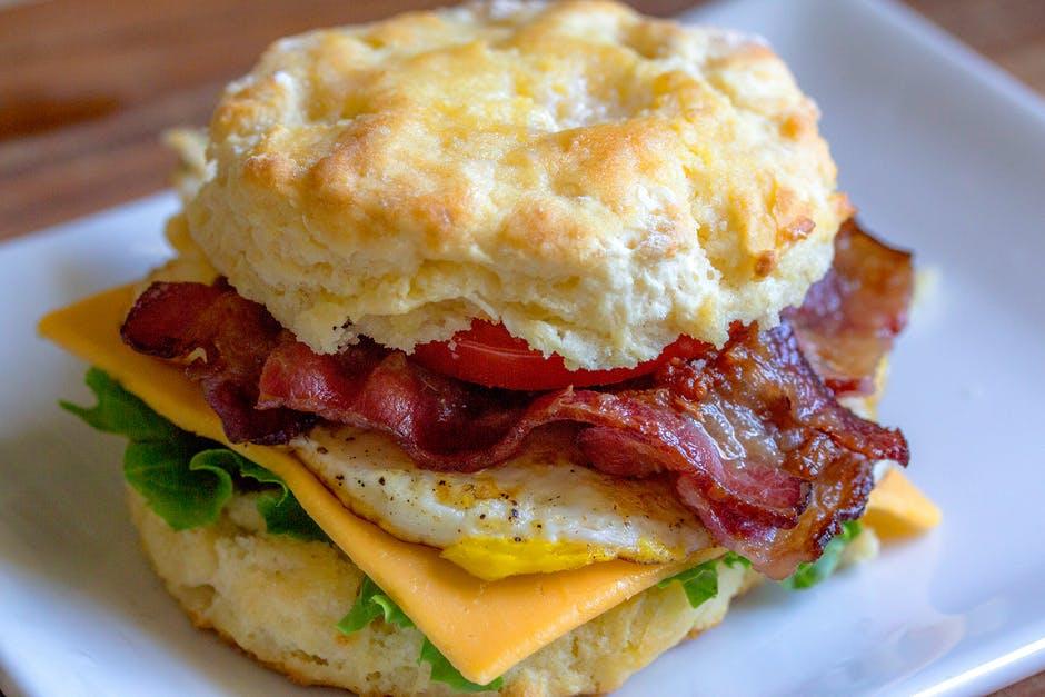 10-Minute Breakfast for Busy Mornings - BuydeemUS